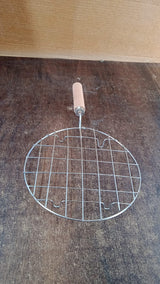 Kitchen Round Stainless Steel Roaster Papad Jali, Barbecue Grill with Wooden Handle