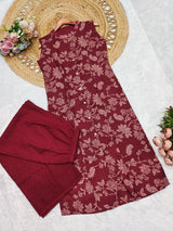 Digital Print Sleeveless Kurti with Chikankari Self Design Bottom Set – Knee Length Ethnic Wear for Women